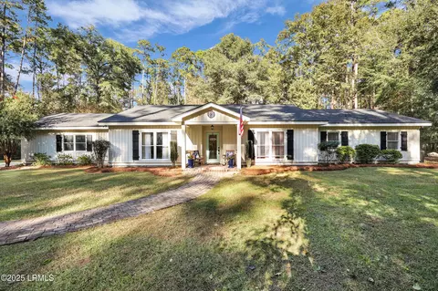70 Pine View Dr, Bluffton, SC 29910