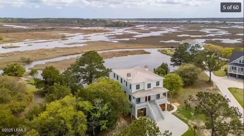 546 Towles Crossing Dr, Charleston, SC 29455