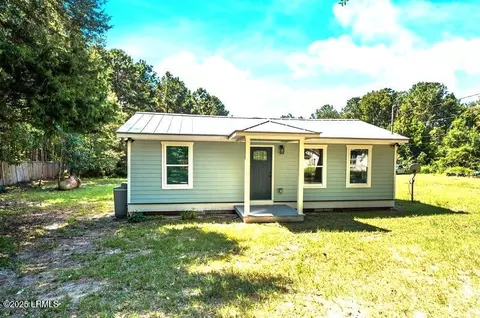 31 Staffwood Rd, Beaufort, SC 29906