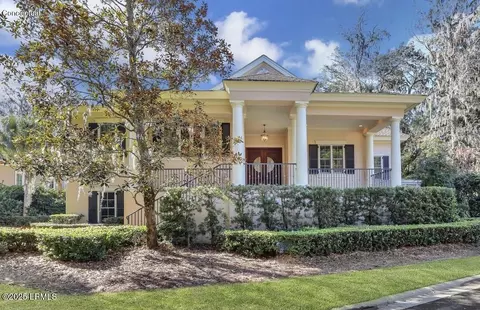 82 S Shore Dr, Hilton Head Island, SC 29928