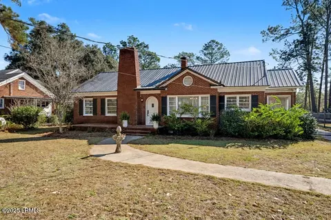 411 Willard St, Hampton, SC 29924