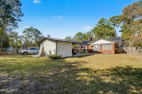 Exterior - 411 Willard St, Hampton, SC 29924 photo 7 of 10