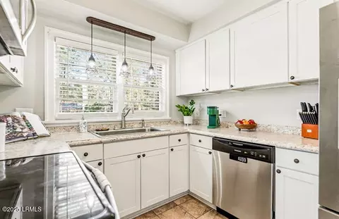 Kitchen - 411 Willard St, Hampton, SC 29924 photo 1 of 5