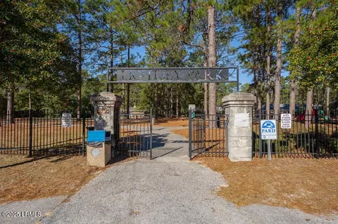 Exterior - 411 Willard St, Hampton, SC 29924 photo 10 of 10