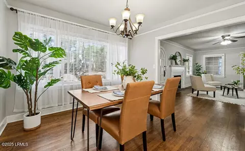 Dining - 411 Willard St, Hampton, SC 29924 photo 3 of 3
