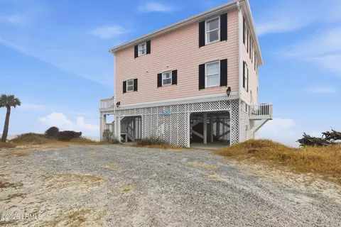 108 Harbor Dr N, Saint Helena Island, SC 29920