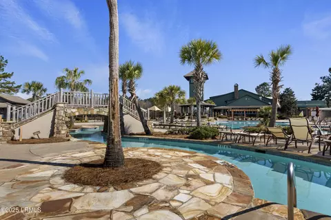 Exterior - 19 Anchor Bnd, Bluffton, SC 29910 photo 10 of 13
