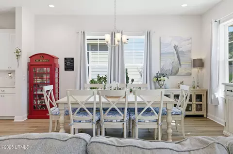 Dining - 19 Anchor Bnd, Bluffton, SC 29910 photo 2 of 5