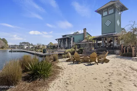 Exterior - 19 Anchor Bnd, Bluffton, SC 29910 photo 7 of 13