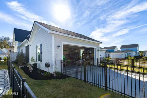 Exterior - 19 Anchor Bnd, Bluffton, SC 29910 photo 5 of 13