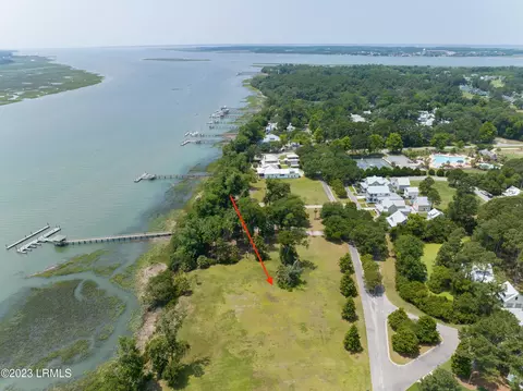 16 Sheffield Ave, Beaufort, SC 29907