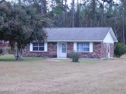 718 Old House Rd, Ridgeland, SC 29936