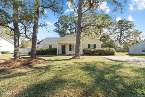 12 Blacksmith Cir, Beaufort, SC 29906