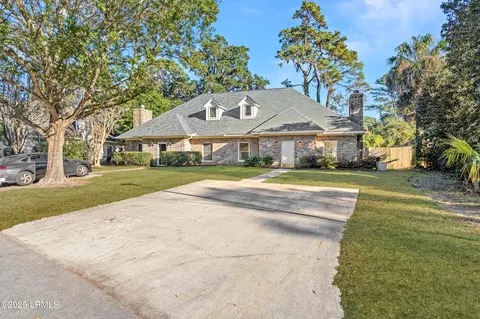 415 Joshua Ct, Beaufort, SC 29902