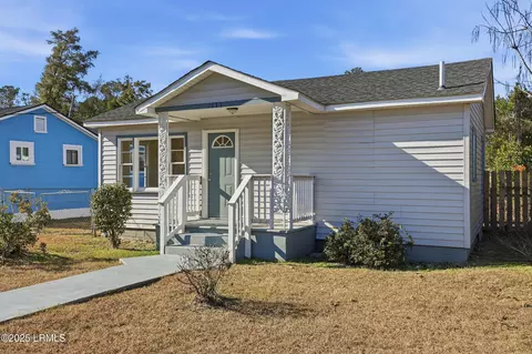 111 Carver St, Walterboro, SC 29488