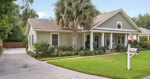 2506 North St, Beaufort, SC 29902