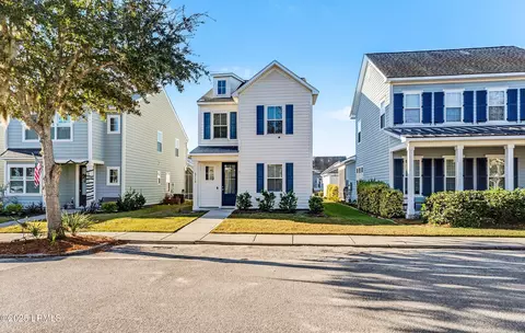 2710 Bluestem Dr, Beaufort, SC 29902