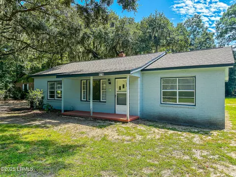 1716 Lafayette St, Beaufort, SC 29902