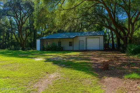 1702 Lafayette St, Beaufort, SC 29902