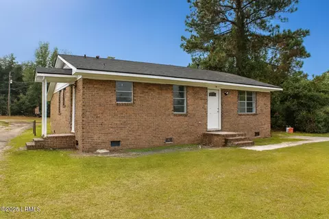 58 Big Rd, Beaufort, SC 29906