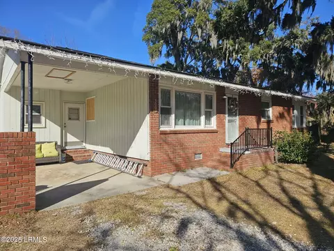 3003 Shell Point Rd, Beaufort, SC 29906