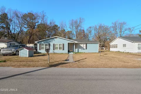 130 Chanel Dr, Varnville, SC 29944