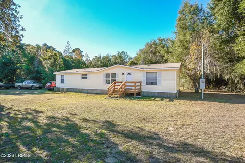 293 Tom Fripp Rd, Saint Helena Island, SC 29920