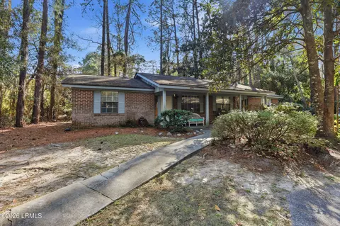 6 Point Comfort Rd #5A, Hilton Head Island, SC 29928