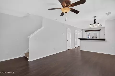 Living - 333 Campus Ln, Bluffton, SC 29909 photo 3 of 3
