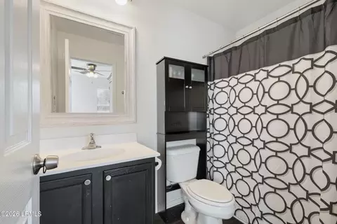 Bath - 333 Campus Ln, Bluffton, SC 29909 photo 1 of 2