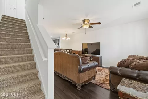 Entry Way - 333 Campus Ln, Bluffton, SC 29909 photo 3 of 4