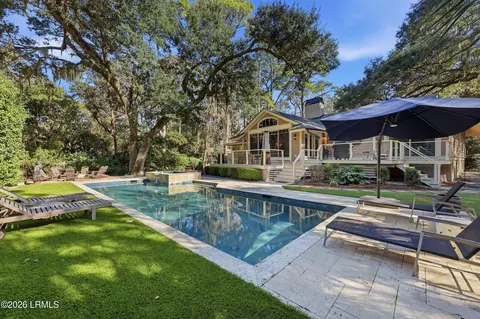 6 Greenwood Ct, Hilton Head Island, SC 29928