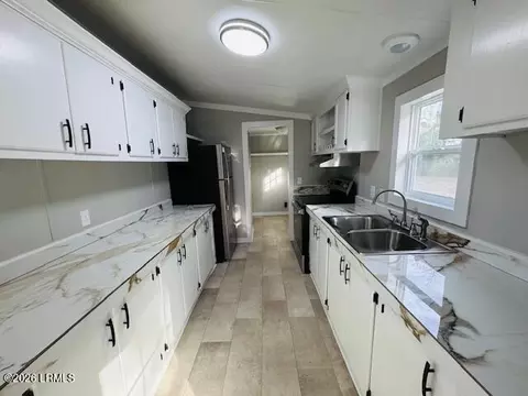 105 Lightsey St, Hampton, SC 29924 photo 6
