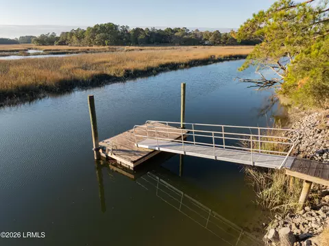 97 Rose Island Rd, Saint Helena Island, SC 29920