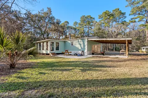 976 Sams Point Rd, Beaufort, SC 29907