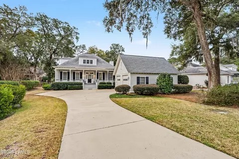 372 Cottage Farm Dr, Beaufort, SC 29902