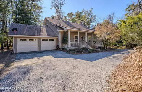 15 Sheridan Rd, Beaufort, SC 29907