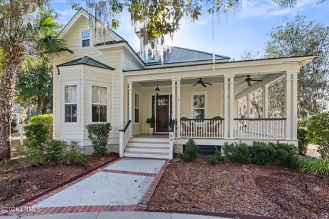 94 Gautier Pl, Beaufort, SC 29902