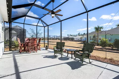 776 St Somewhere Dr, Hardeeville, SC 29927