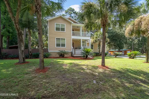 1 E River Dr, Beaufort, SC 29907