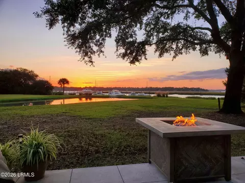 14 Marsh Harbor Dr # A, Beaufort, SC 29907