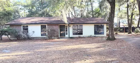 15 Prince William Dr, Port Royal, SC 29935