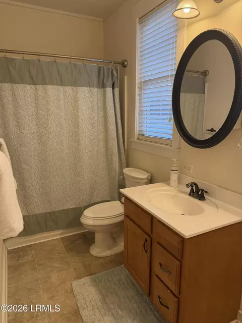 Bath - 603 Lightsey St Ext, Hampton, SC 29924 photo 2 of 3