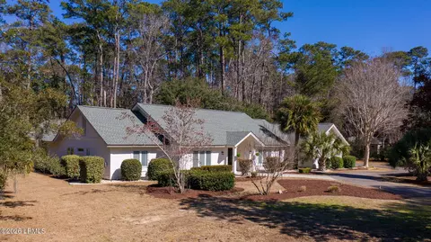 6 Amberly Ln, Bluffton, SC 29910
