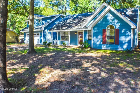 18 Lisbon Way, Beaufort, SC 29907