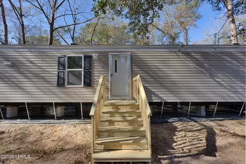 20 Crystal St, Seabrook, SC 29940