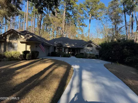 4 Fish Hawk Ct, Hilton Head Island, SC 29926