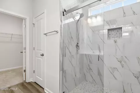 Bath - 10 Benton Cir, Bluffton, SC 29910 photo 1 of 2