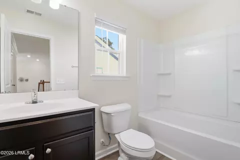Bath - 10 Benton Cir, Bluffton, SC 29910 photo 2 of 2