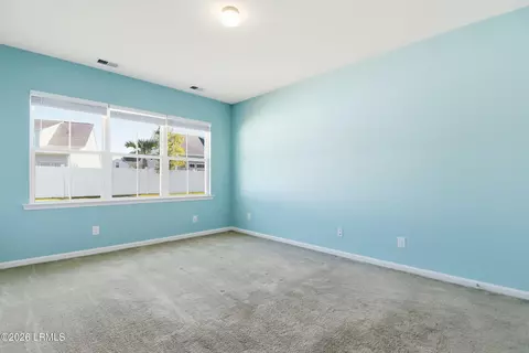 Bedroom - 10 Benton Cir, Bluffton, SC 29910 photo 3 of 11